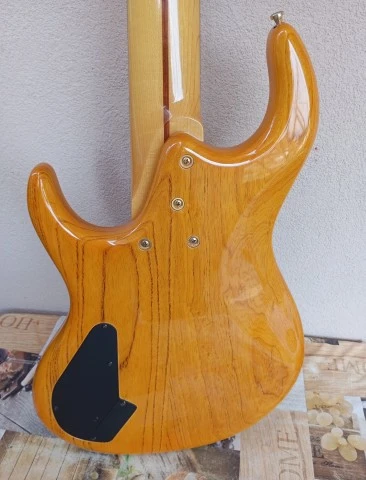 Odyssey Bass