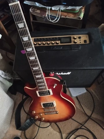 Marshall code 50 με foot switch σε τέλεια κατάσταση 