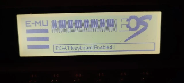 EMULATOR EMU4XT ULTRA σαν καινούργιο τέλεια κατάσταση με τη ζελατίνα στην οθόνη