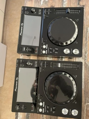 Pioneer XDJ-700 &amp; Decksavers