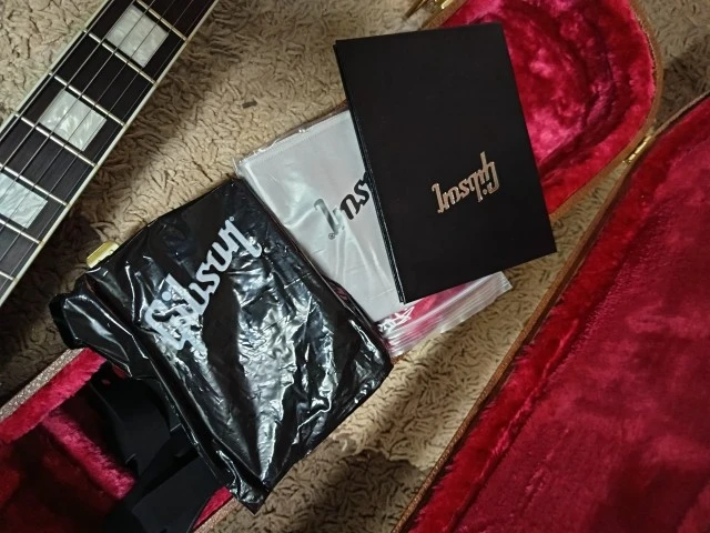 Ανταλλαγή Gibson sg custom
