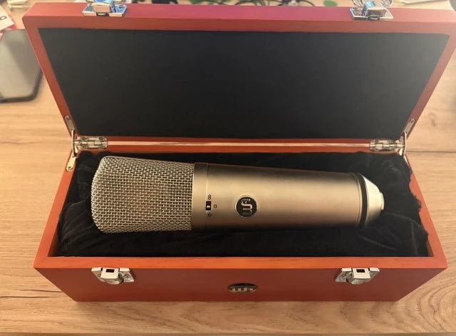 Warm Audio WA-87 R2