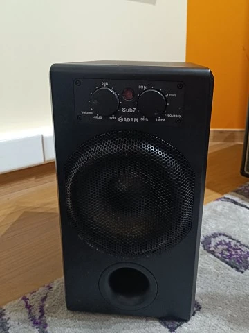 Adam Audio Sub7