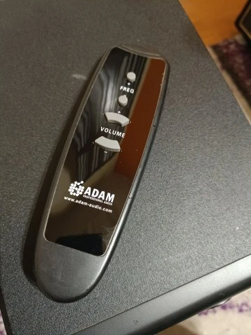 Adam Audio Sub7