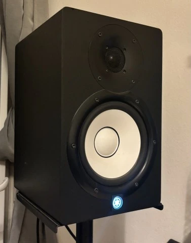 Yamaha HS7