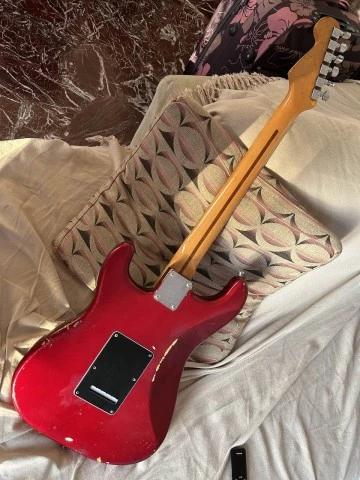 Fender Stratocaster