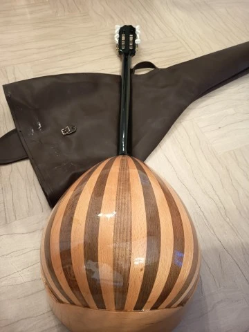 Bouzouki