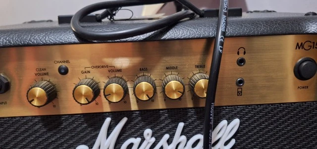 Jackson JS32