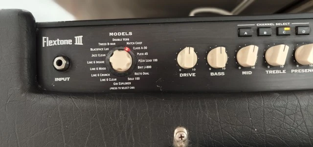 Line 6 Flextone III Combo + FBV Shortboard MKI