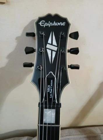 Charvel Pro-Mod San Dimas - Epiphone Matt Heafy Signature Les Paul