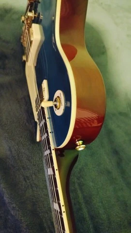 Vintage V100M ~ Mini Humbucker