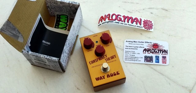Way Huge Conspiracy Theory Klon (Analogman Mod)