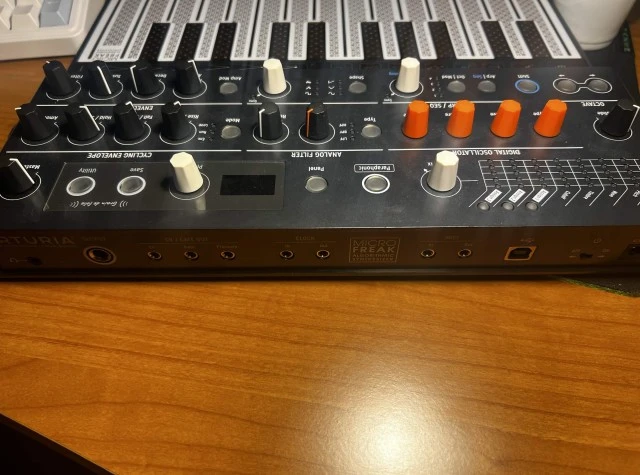 Arturia MicroFreak