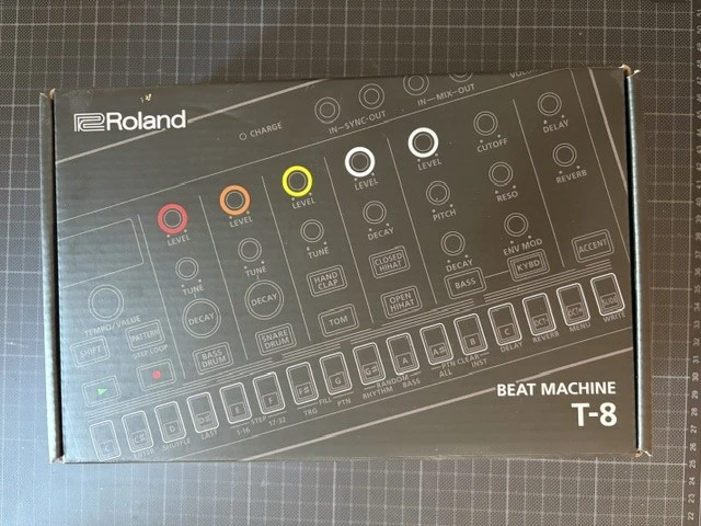Roland Aira Compact T-8