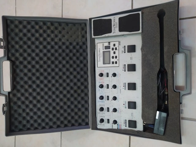 KORG Toneworks AX1000G