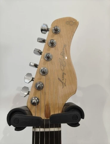 Sire Larry carlton s3