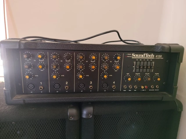SoundTech 4150 4-κάναλο Powered Mixer 300W