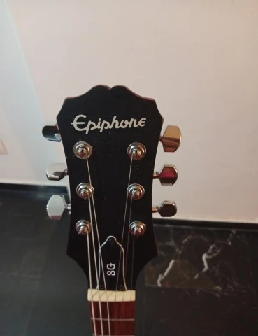 Epiphone SG