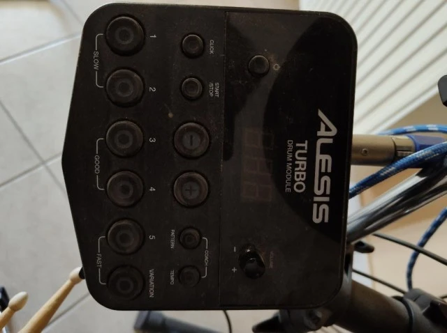 Alesis Turbo Mesh