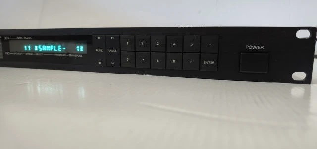 Roland GM-70