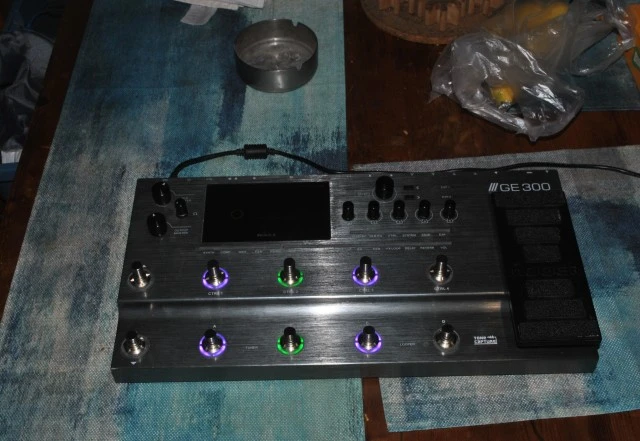 Mooer GE 300