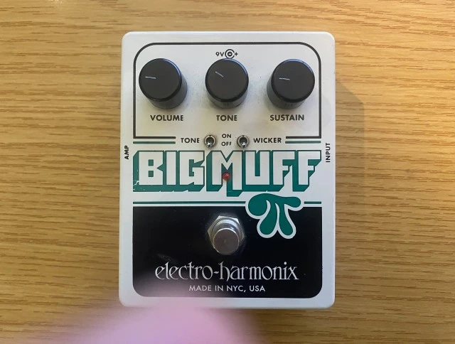Electro-Harmonix Big Muff Pi With Tone Wicker