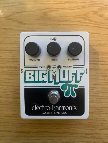 Electro-Harmonix Big Muff Pi With Tone Wicker