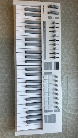 Novation Launchkey 49 MK4
