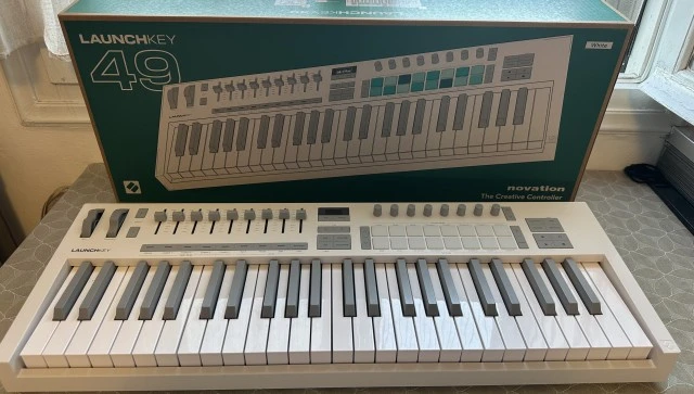 Novation Launchkey 49 MK4