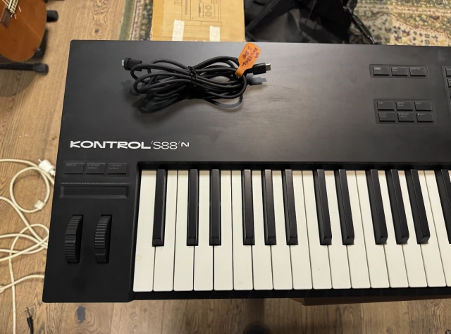 Native Instruments Komplete Kontrol S88 Mk3