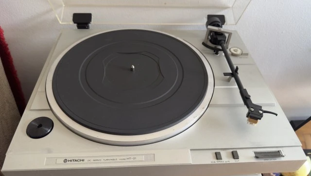 Hitachi HT-21