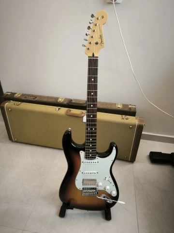 Fender Made in Japan Hybrid II Stratocaster