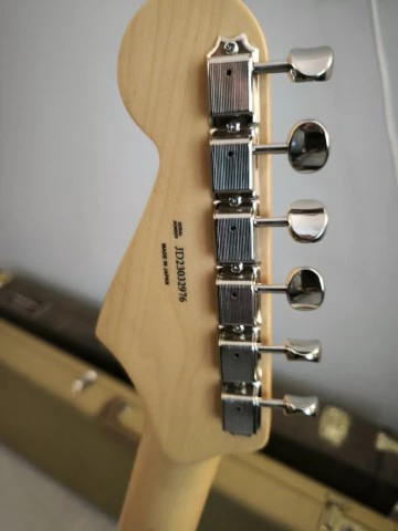 Fender Made in Japan Hybrid II Stratocaster