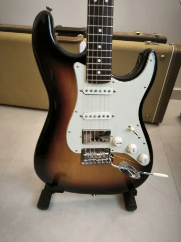 Fender Made in Japan Hybrid II Stratocaster
