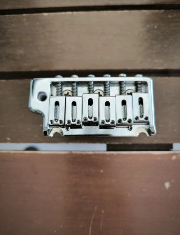 ABM 5200 2-Point Tremolo
