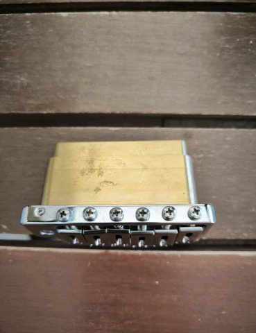 ABM 5200 2-Point Tremolo