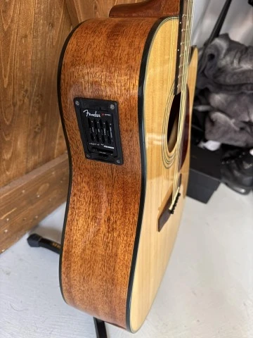 Fender DG20CE