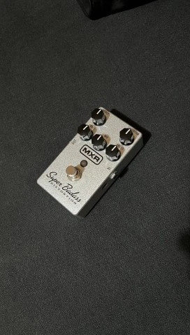 MXR 75 Super Badass Distortion