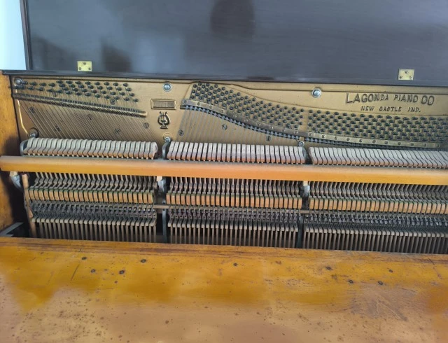 Jesse French and Sons Piano Co. Lagonda