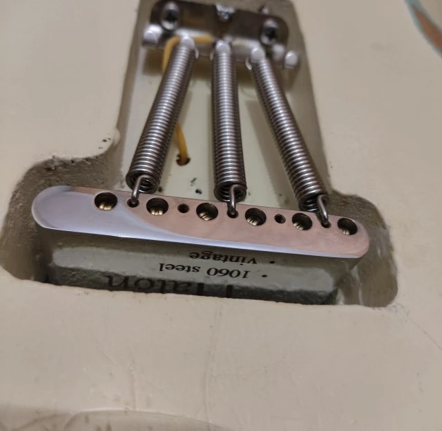 Hallon Guitar Parts Tremolo 56.35mm