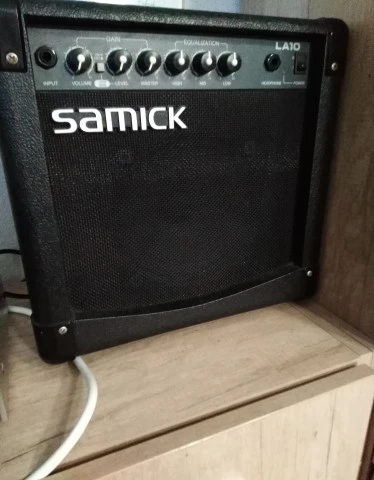 Samick LA10