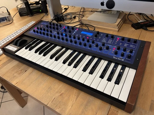 Dave Smith Instruments Evolver