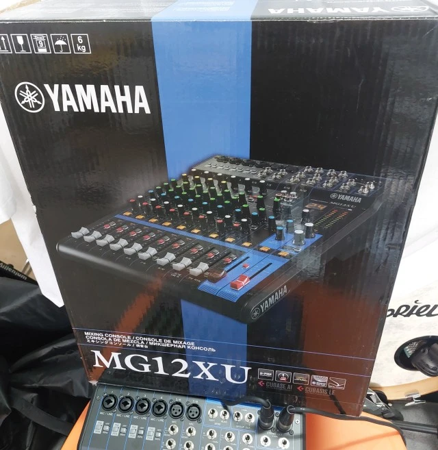 Yamaha MG12XU