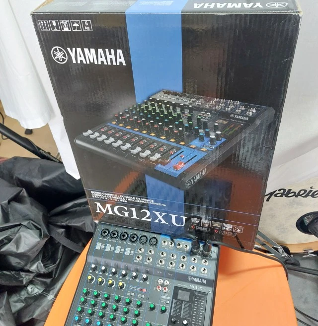 Yamaha MG12XU
