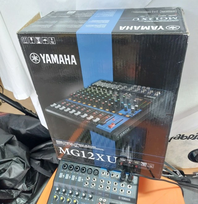 Yamaha MG12XU