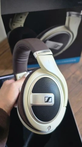 Sennheiser HD 599