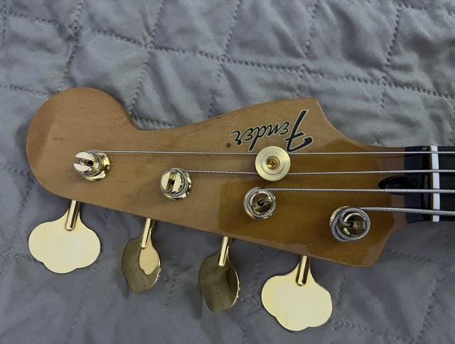 Fender Mike Kerr Jaguar Signature Bass