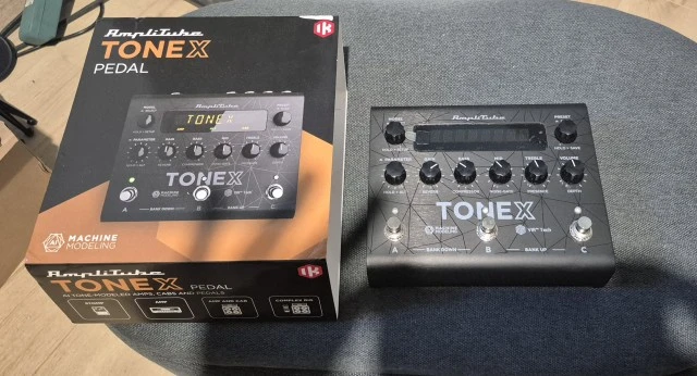 IK Multimedia ToneX Pedal