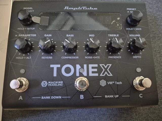 IK Multimedia ToneX Pedal