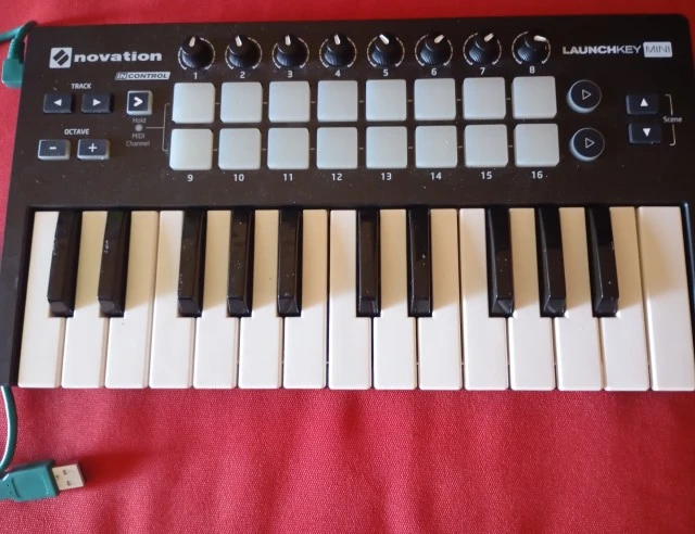 Novation Launchkey Mini